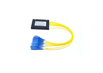 China 1X8 PLC Splitter With Black Cassette , Reliability PLC Optical Splitter For FTTB supplier